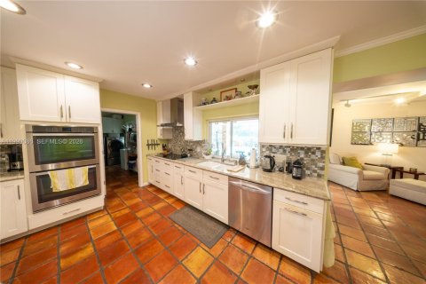 Villa ou maison à vendre à Palmetto Bay, Floride: 4 chambres, 248.98 m2 № 2172707 - photo 19