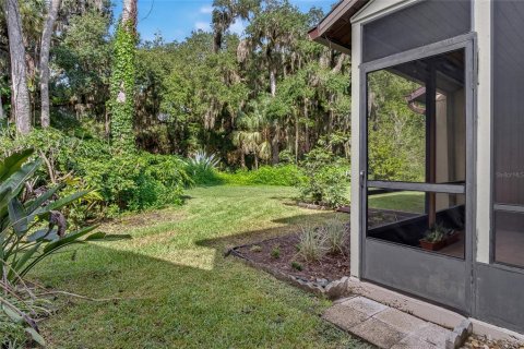 Townhouse in New Smyrna Beach, Florida 2 bedrooms, 156.63 sq.m. № 2291332 - photo 28