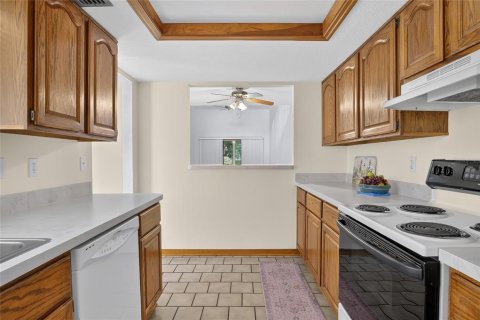 Townhouse in New Smyrna Beach, Florida 2 bedrooms, 156.63 sq.m. № 2291332 - photo 8
