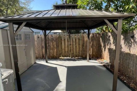 Снять в аренду таунхаус в Дейви, Флорида 3 спальни, 151.43м2, № 1956385 - фото 18