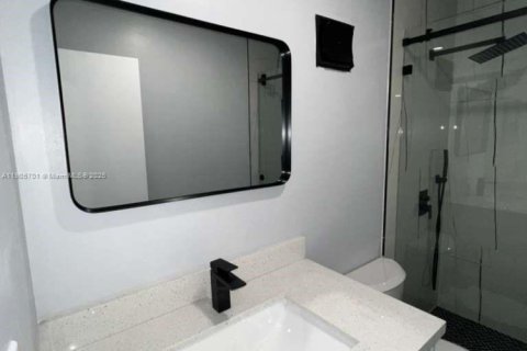 Снять в аренду таунхаус в Дейви, Флорида 3 спальни, 151.43м2, № 1956385 - фото 16