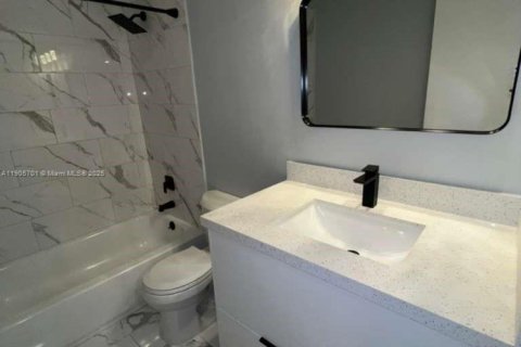 Снять в аренду таунхаус в Дейви, Флорида 3 спальни, 151.43м2, № 1956385 - фото 11