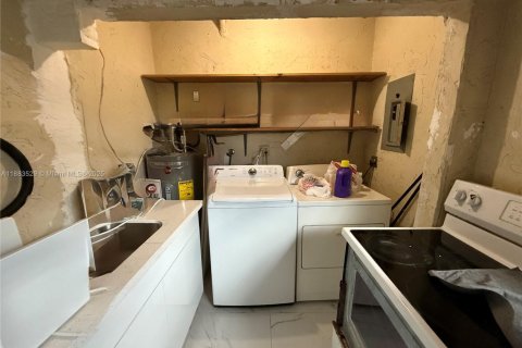 Adosado en alquiler en Davie, Florida, 4 dormitorios, 147.71 m2 № 1978331 - foto 6