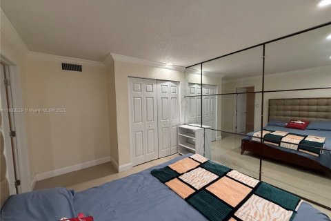 Adosado en alquiler en Davie, Florida, 4 dormitorios, 147.71 m2 № 1978331 - foto 8