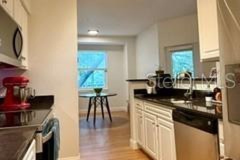 Copropriété à louer à Tampa, Floride: 2 chambres, 108.7 m2 № 2399233 - photo 4