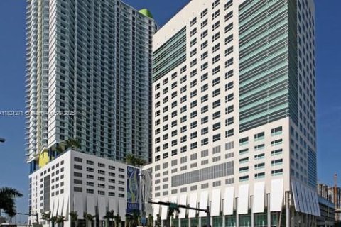 Immobilier commercial à Miami, Floride № 2021184