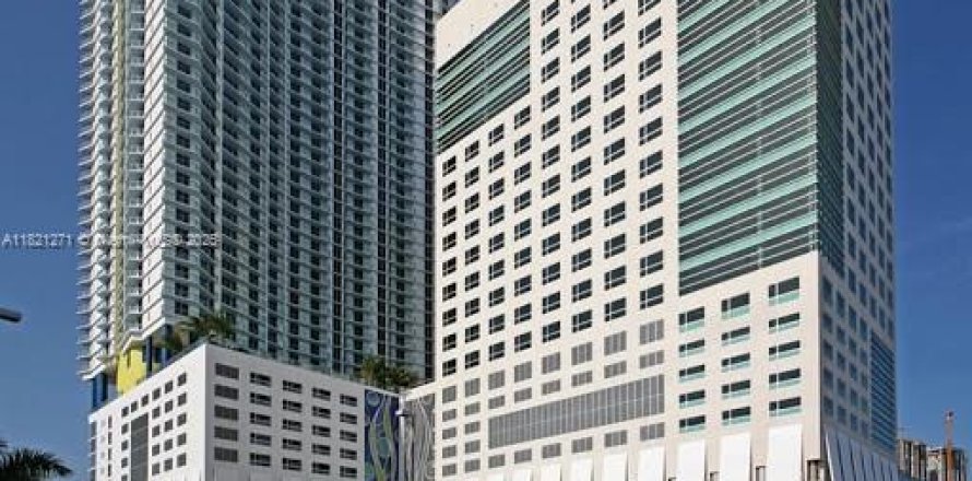 Immobilier commercial à Miami, Floride № 2021184