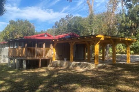 House in Floral City, Florida 3 bedrooms, 149.39 sq.m. № 1718610 - photo 3
