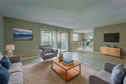 Condo à Orlando, Floride, 2 chambres  № 2371375