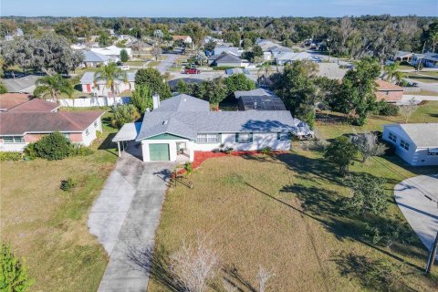 House in DeLand, Florida 3 bedrooms, 186.18 sq.m. № 1857910 - photo 2