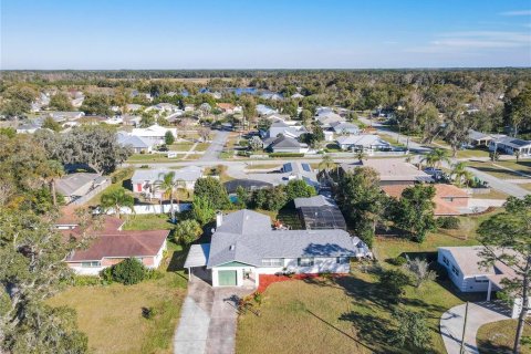 House in DeLand, Florida 3 bedrooms, 186.18 sq.m. № 1857910 - photo 1
