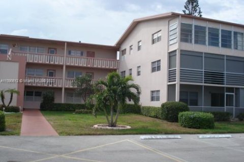 Condo in Boca Raton, Florida, 1 bedroom  № 1714486 - photo 2