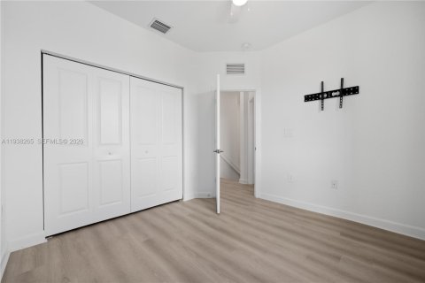 Touwnhouse à vendre à Homestead, Floride: 3 chambres, 123.65 m2 № 2152626 - photo 5