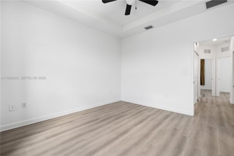 Touwnhouse à vendre à Homestead, Floride: 3 chambres, 123.65 m2 № 2152626 - photo 10