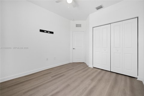Touwnhouse à vendre à Homestead, Floride: 3 chambres, 123.65 m2 № 2152626 - photo 4