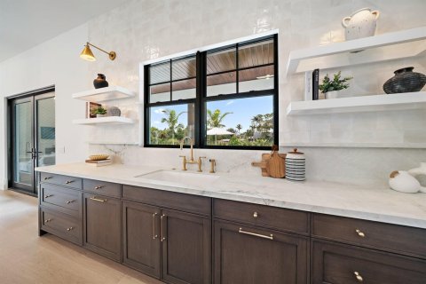 House in Jupiter, Florida 5 bedrooms, 411.74 sq.m. № 2397318 - photo 30