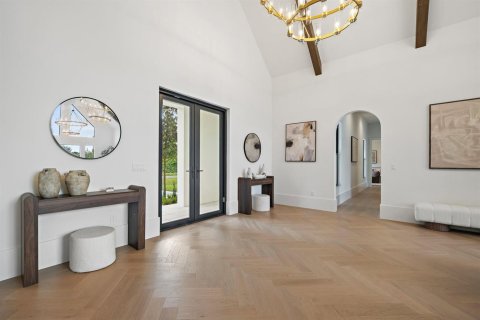 House in Jupiter, Florida 5 bedrooms, 411.74 sq.m. № 2397318 - photo 10