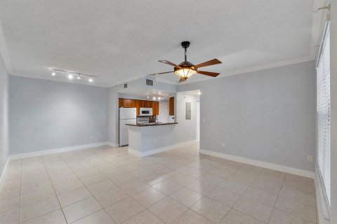 Condominio en Coral Springs, Florida, 2 dormitorios  № 2087922