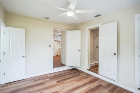Casa en venta en Largo, Florida, 4 dormitorios, 126.07 m2 № 1878080 - foto 4