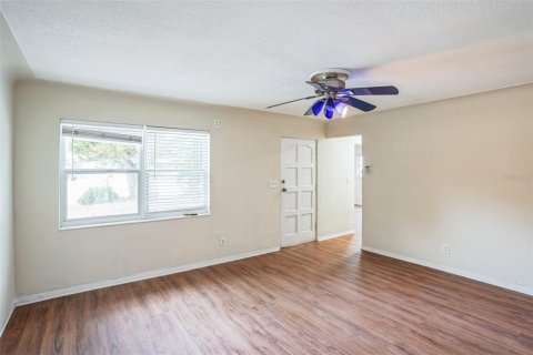 Casa en venta en Largo, Florida, 4 dormitorios, 126.07 m2 № 1878080 - foto 13