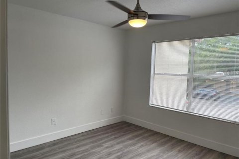 Condo in Altamonte Springs, Florida, 1 bedroom  № 2226981 - photo 9