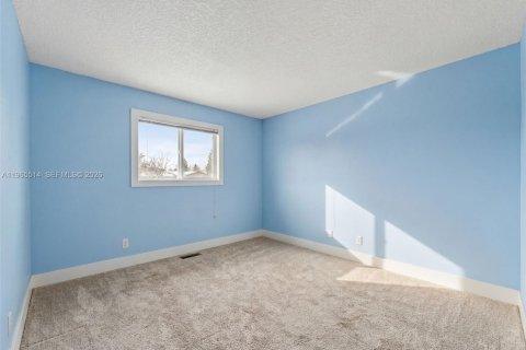 Condo in Pompano Beach, Florida, 2 bedrooms № 2036386 - photo 12