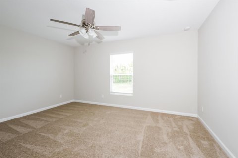 House in Port St. Lucie, Florida 3 bedrooms, 167.13 sq.m. № 2177144 - photo 6