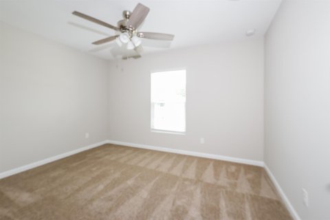 House in Port St. Lucie, Florida 3 bedrooms, 167.13 sq.m. № 2177144 - photo 8