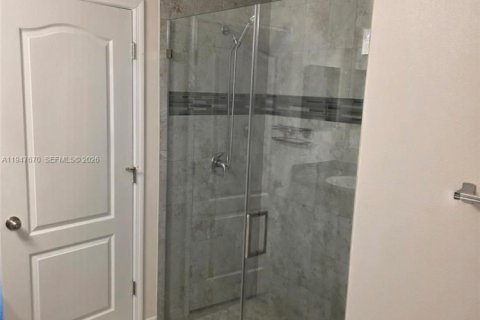 Снять в аренду виллу или дом в Порт-Сент-Луси, Флорида 3 спальни, 134.24м2, № 2003851 - фото 17