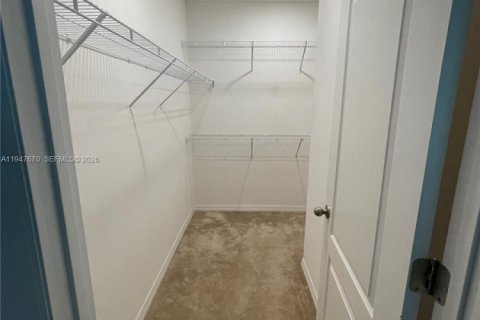 Снять в аренду виллу или дом в Порт-Сент-Луси, Флорида 3 спальни, 134.24м2, № 2003851 - фото 16