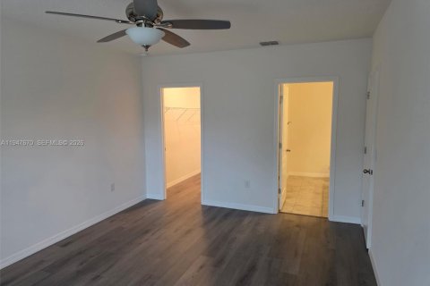 Снять в аренду виллу или дом в Порт-Сент-Луси, Флорида 3 спальни, 134.24м2, № 2003851 - фото 15