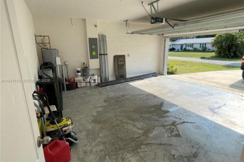 Снять в аренду виллу или дом в Порт-Сент-Луси, Флорида 3 спальни, 134.24м2, № 2003851 - фото 6