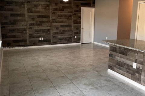 Снять в аренду виллу или дом в Порт-Сент-Луси, Флорида 3 спальни, 134.24м2, № 2003851 - фото 22