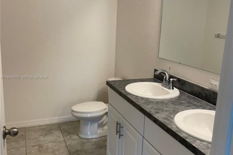 Снять в аренду виллу или дом в Порт-Сент-Луси, Флорида 3 спальни, 134.24м2, № 2003851 - фото 18