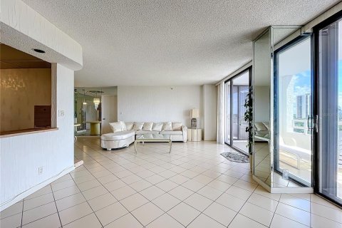 Купить кондоминиум в Майами, Флорида 6 комнат, 141.3м2, № 1542205 - фото 26