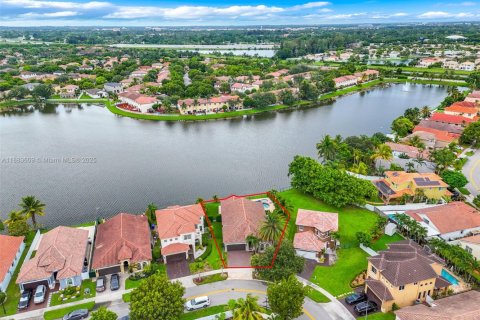Villa ou maison à vendre à Miramar, Floride: 4 chambres, 194.07 m2 № 1930879 - photo 28