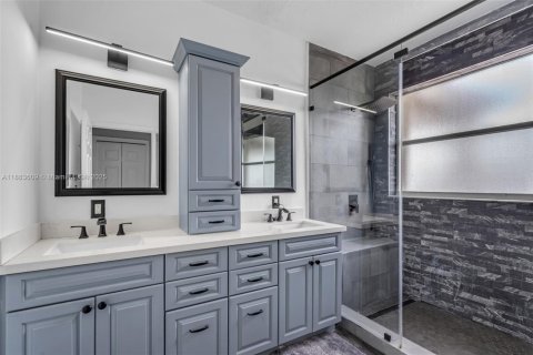 Villa ou maison à vendre à Miramar, Floride: 4 chambres, 194.07 m2 № 1930879 - photo 16