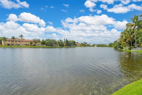 Villa ou maison à vendre à Miramar, Floride: 4 chambres, 194.07 m2 № 1930879 - photo 25