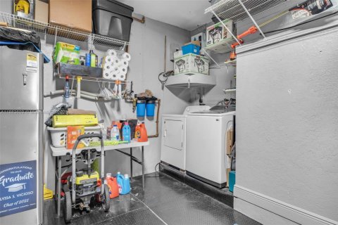 Villa ou maison à vendre à Miramar, Floride: 4 chambres, 194.07 m2 № 1930879 - photo 22