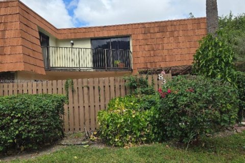 Touwnhouse à louer à North Lauderdale, Floride: 3 chambres, 135.64 m2 № 1949765 - photo 24