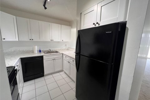 Снять в аренду кондоминиум в Хайалиа, Флорида 1 спальня, 80.82м2, № 2009200 - фото 10