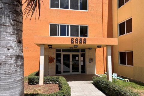 Кондоминиум с 1 спальней в Хайалиа, Флорида № 2009200