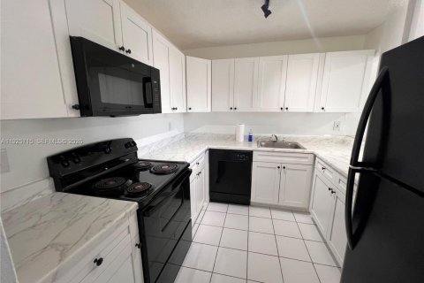 Снять в аренду кондоминиум в Хайалиа, Флорида 1 спальня, 80.82м2, № 2009200 - фото 7