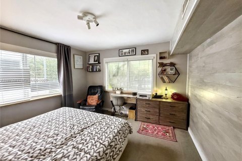 Condo in Miami Beach, Florida, 2 bedrooms  № 1976927 - photo 6