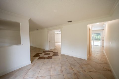House in Orlando, Florida 5 bedrooms, 284.65 sq.m. № 2396173 - photo 8