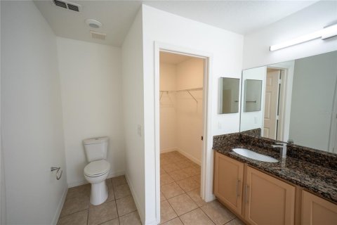 House in Orlando, Florida 5 bedrooms, 284.65 sq.m. № 2396173 - photo 23