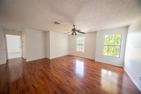 House in Orlando, Florida 5 bedrooms, 284.65 sq.m. № 2396173 - photo 17