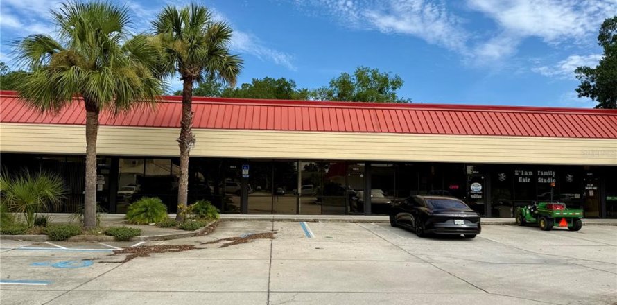 Immobilier commercial à Bunnell, Floride 921.59 m2 № 1815965