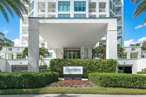Condominio en Highland Beach, Florida, 3 dormitorios № 2249988