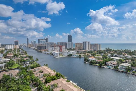 Condominio en venta en Aventura, Florida, 1 dormitorio, 120.77 m2 № 1887839 - foto 26